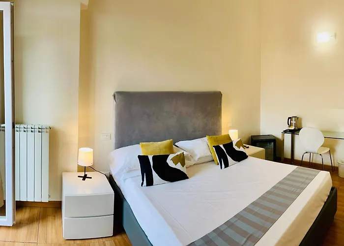 Bon Ton Design Rooms By Dot Suites