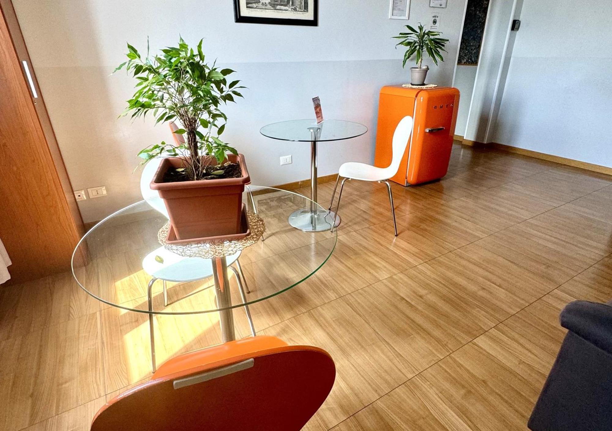 Gasthuis Bon Ton Design Rooms By Dot Suites 3*